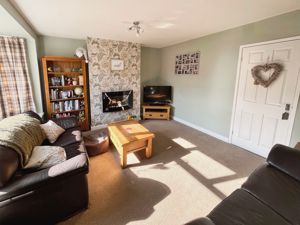 Lounge- click for photo gallery